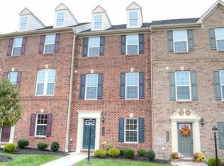 1906 Georgetown Dr, Sewickley, PA 15143