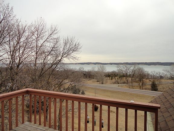 5th image of 127 Crestview Dr