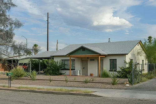 1226 E Mitchell St Photo 1