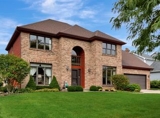 3623 Falkner Dr, Naperville, IL 60564