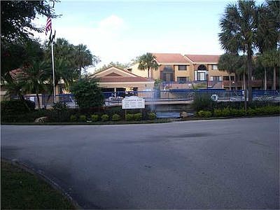 2nd image of 15535 Miami Lakeway N #10723