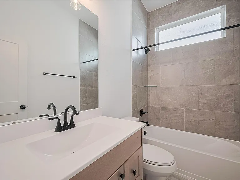 3328 Voda Bend Dr — Photo 26