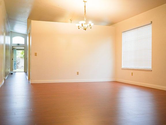 2nd image of 2336 Honeysuckle Way