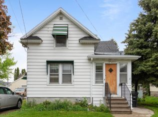 246 W 7th Ave, Oshkosh, WI 54902