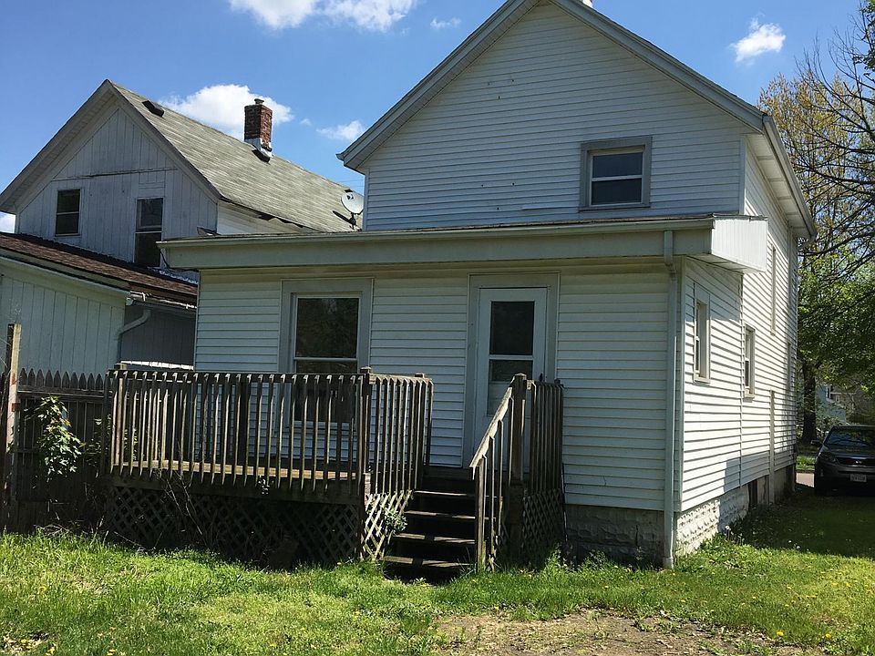 2nd image of 348 Newell St