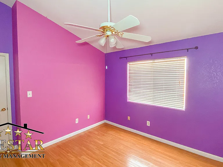 8501 Tamworth St — Photo 10