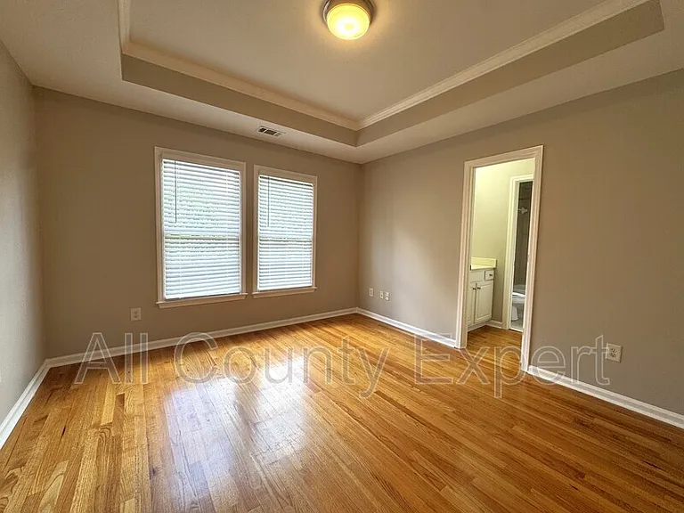 889 Lenox Ct NE — Photo 21