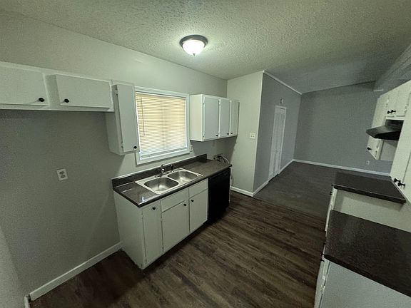 2nd image of 3442 Knight Rd