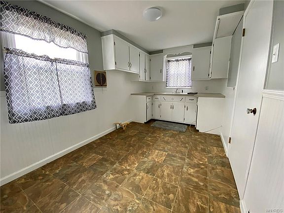 3rd image of 126 Fancher Ave