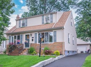 246 Hickory Ave, Garwood, NJ 07027