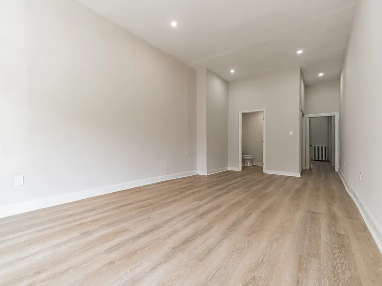 3521 Indian Queen Ln — Photo 6