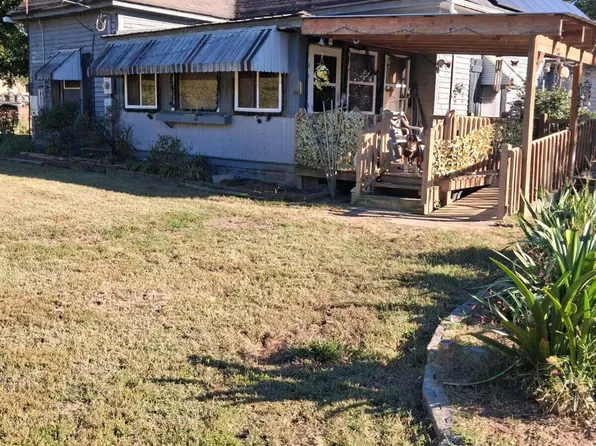 202 E Passaic Street, Peachland, NC 28133