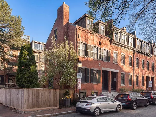 8 Ringgold St, Boston, MA 02118