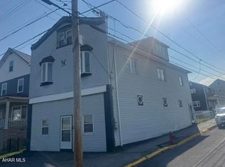 725 Farren St, Portage, PA 15946