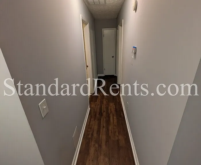 8121 Winewood Way — Photo 17