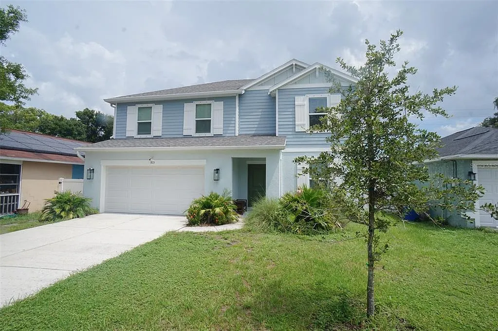 4 bed, 2.5 bath, 2232 sqft, $3,500 — Photo 1