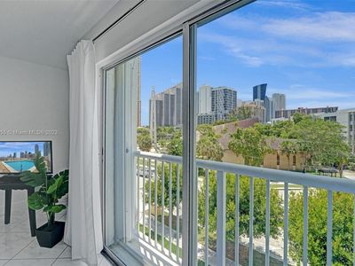 17800 Atlantic Blvd APT 404, Sunny Isles Beach, FL, 33160
