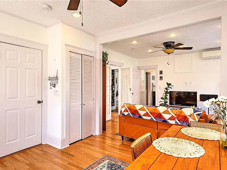 430 Morris Ave #2 — Photo 5