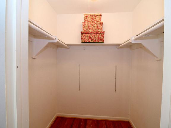 4th image of 3612 Kingdom Ct
