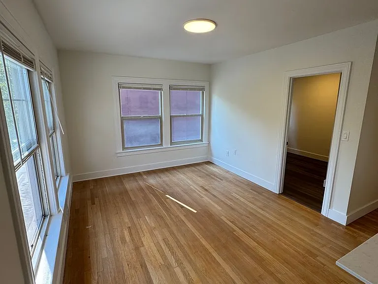5th & Mercer Apartments — Photo 11