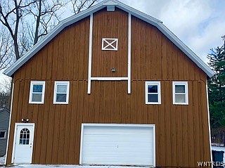Building Photo 3