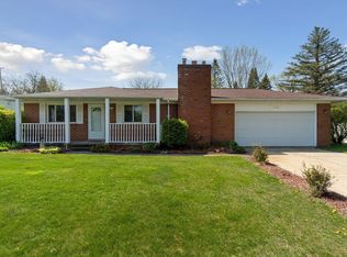 3518 Brenthill Dr, Grand Blanc, MI 48439