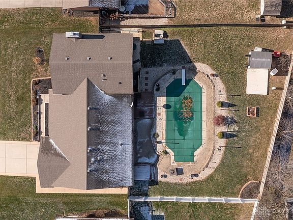 5th image of 325 Birdsong Dr
