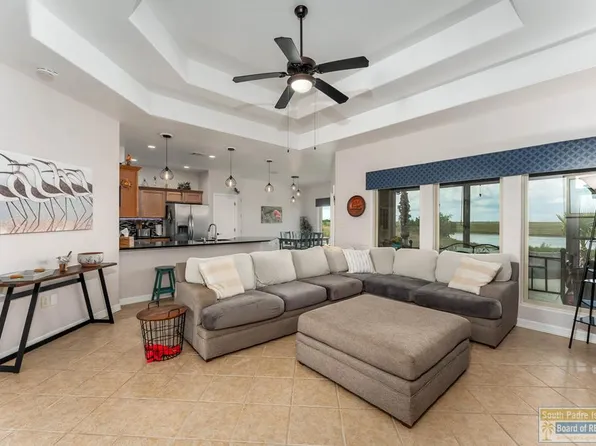 80 Torrey Pines Dr, Laguna Vista, TX 78578