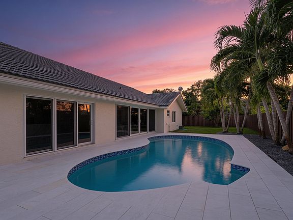 3rd image of 3605 SW 23rd Street