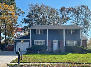 6919 Conservation Dr, Springfield, VA 22153