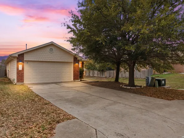 164 Opal Lake Dr, Kyle, TX 78640