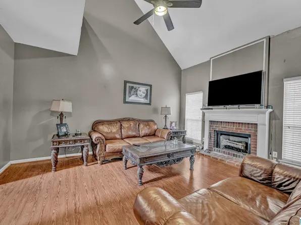 6032 Hidden Way Ln, Trussville, AL 35173