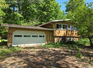 5900 Frenchline Rd, Marlette, MI 48453