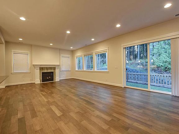3rd image of 496 6th Ln NE