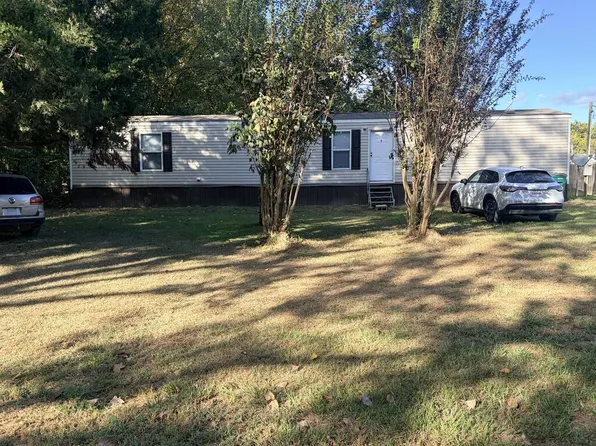 70 Bluecreek Dr, Vicksburg, MS 39180