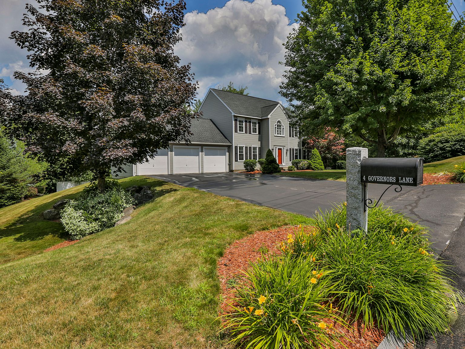 4 Governors Ln, Nashua, NH 03062 Zillow