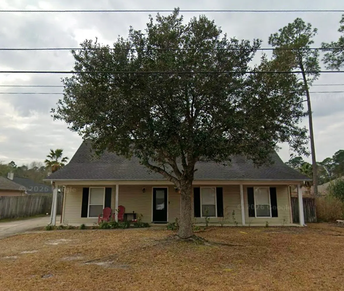 3 bed, 1412 sqft, $1,800 — Photo 2