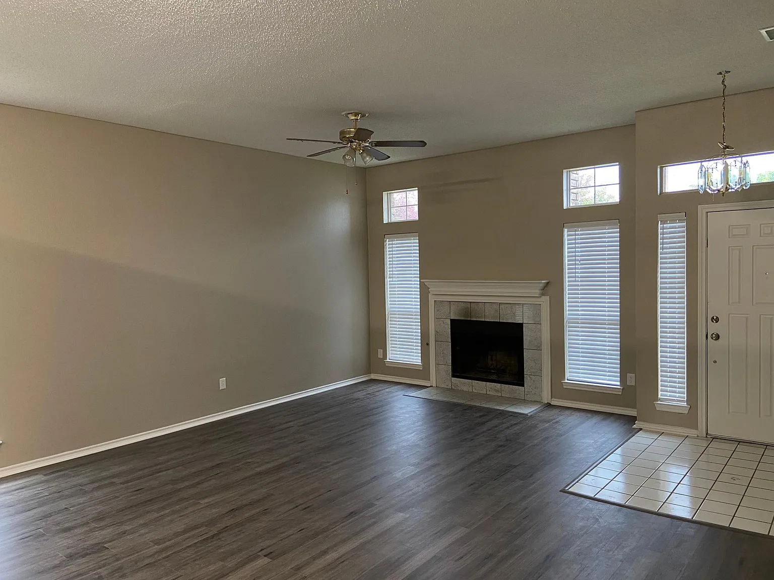 3 bed, 1515 sqft, $2,500 — Photo 2