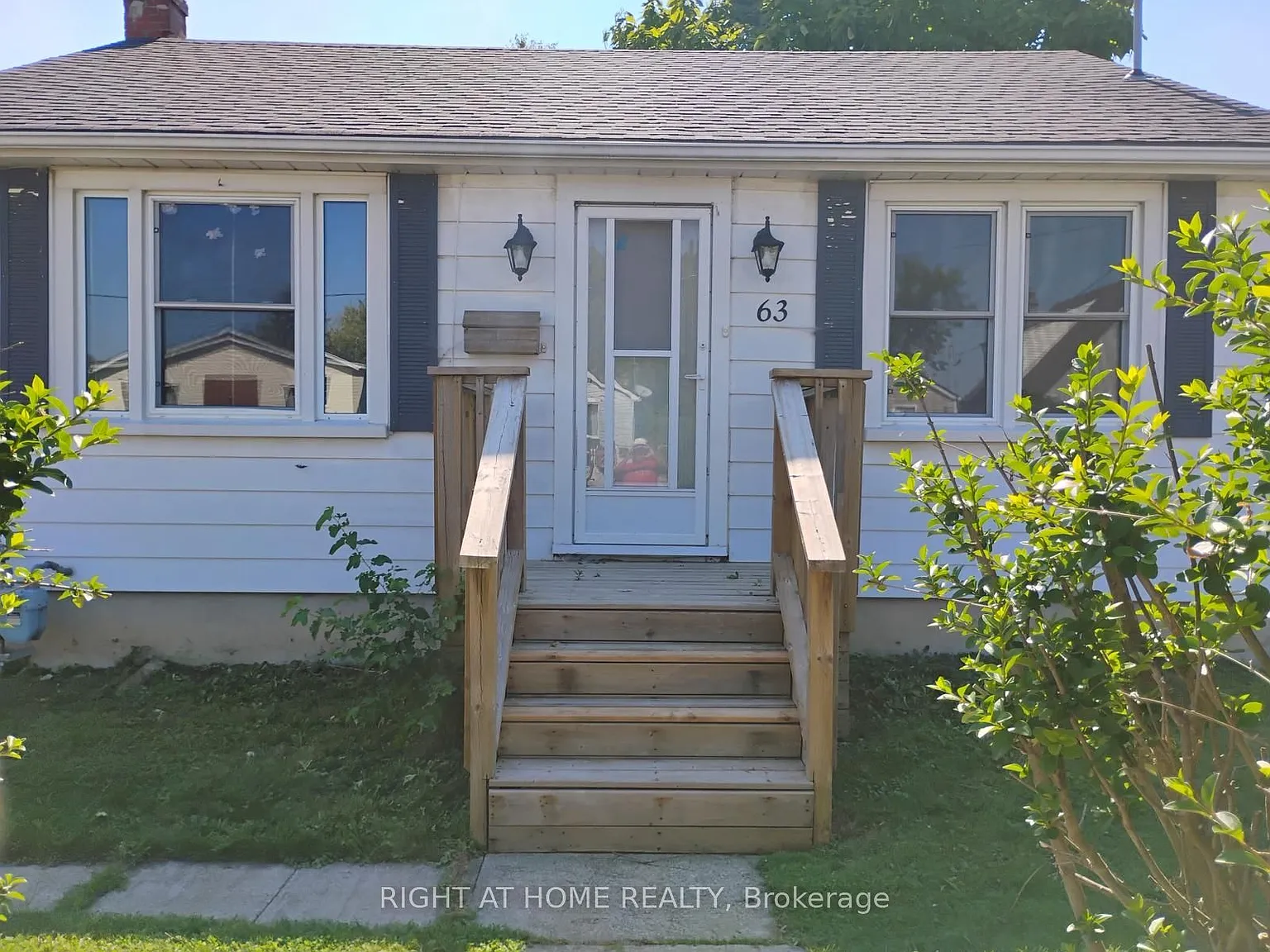 2 bed, $2,300 — Photo 2