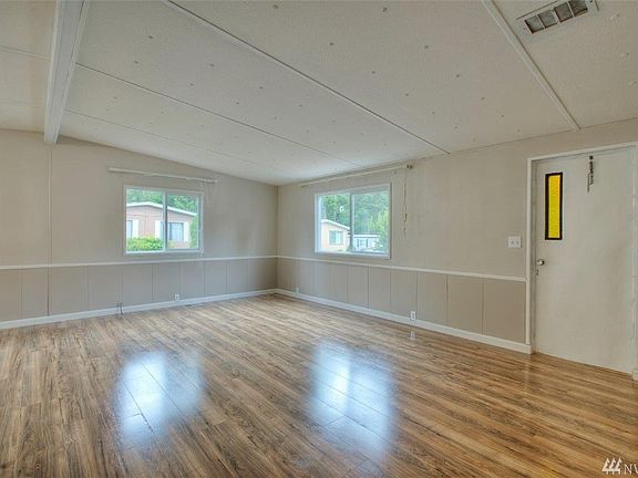 5th image of 7300 32nd Ave NE Trlr 12