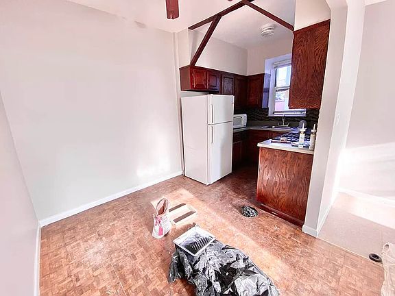 5th image of 44-03 31st Ave #4D