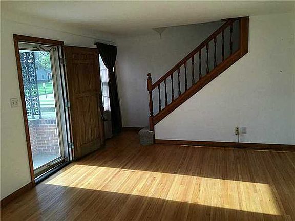 2nd image of 309 N Woodland Ave