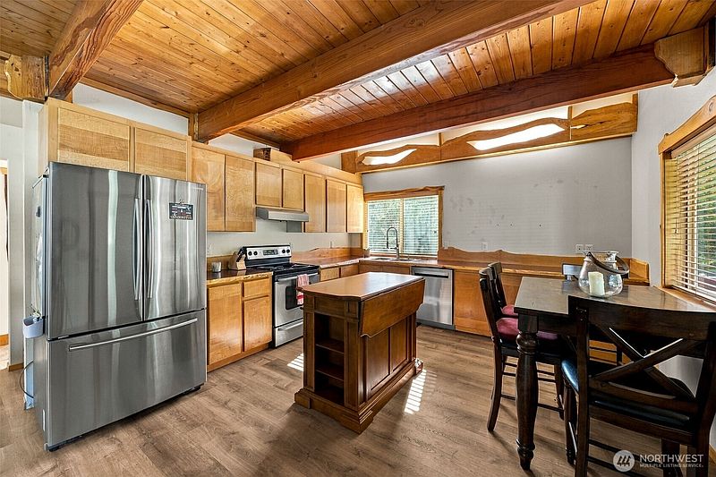 2nd image of 132 Findley Road
