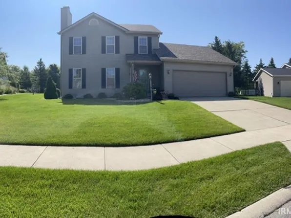 806 Wheatly Dr, South Bend, IN 46614