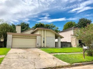12915 Leaf Glen Ln, Houston, TX 77072
