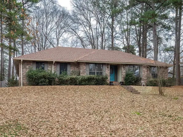 204 Forrest Park Dr, Arkadelphia, AR 71923