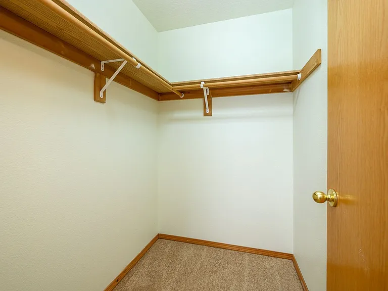 357 NE Faulconer Ct — Photo 14