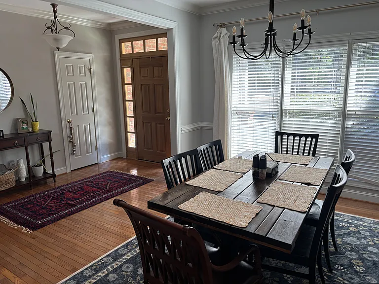 420 Lake Forest Dr SE — Photo 15