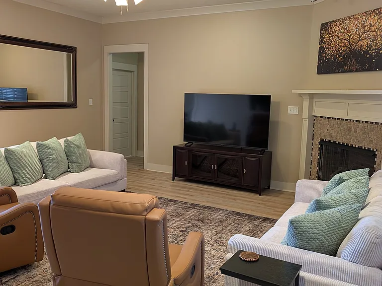 5318 Charles Ct — Photo 4