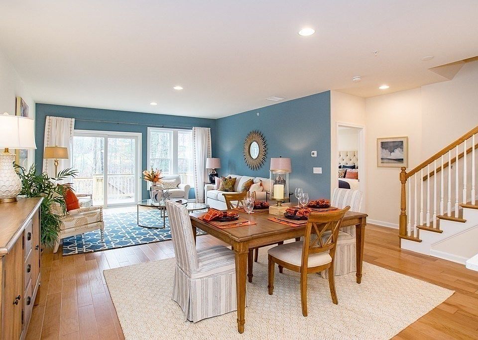 3 Shannon Way Upton MA Zillow